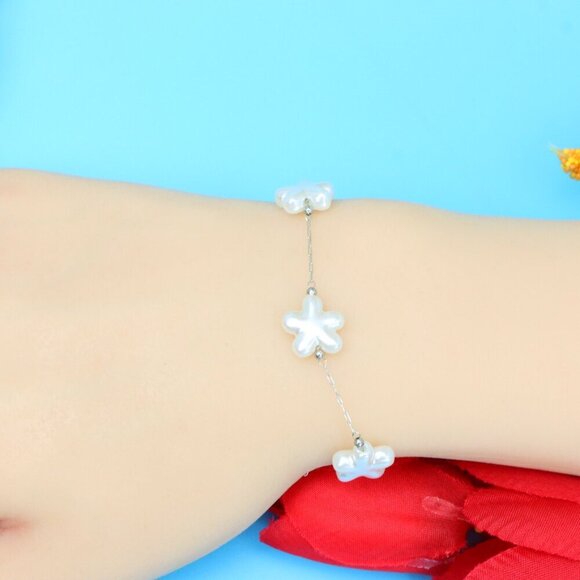 Chic & Stylish Bracelet – A Thoughtful Gift for Women and Girls, DYC1272 - Picture 2 of 6